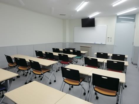 一般教室（4F〜7F）